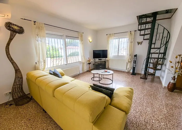 Avanoa - Caleta Villa